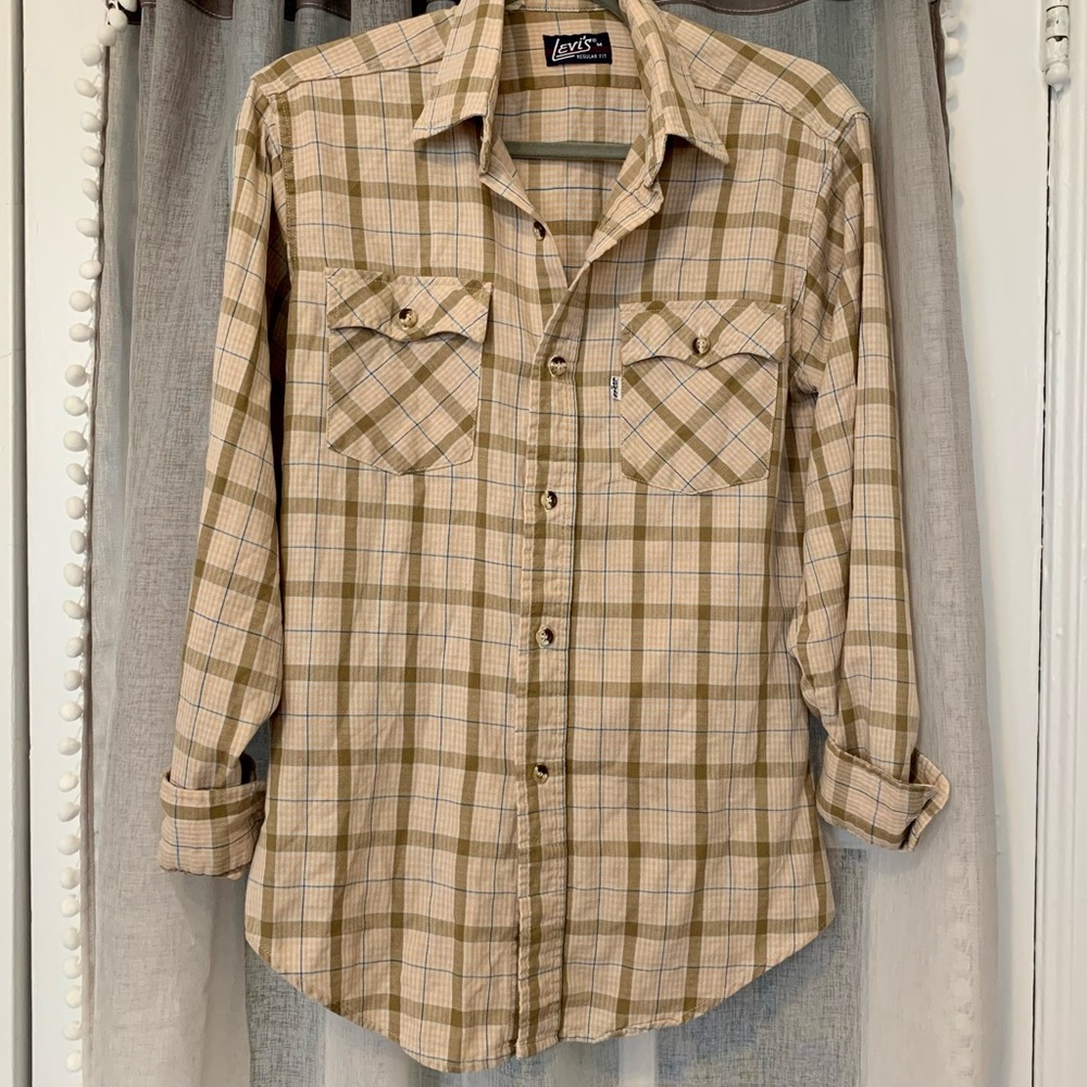 Dope Vintage Levi’s Flannel Top-Peach and Tan🍑